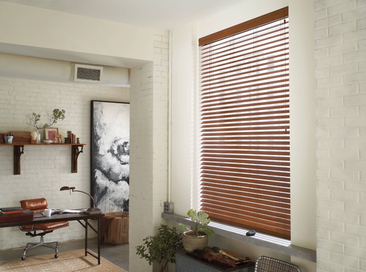 Hunter Douglas EverWood® Alternative Wood Blinds near O'Fallon, Missouri (MO)