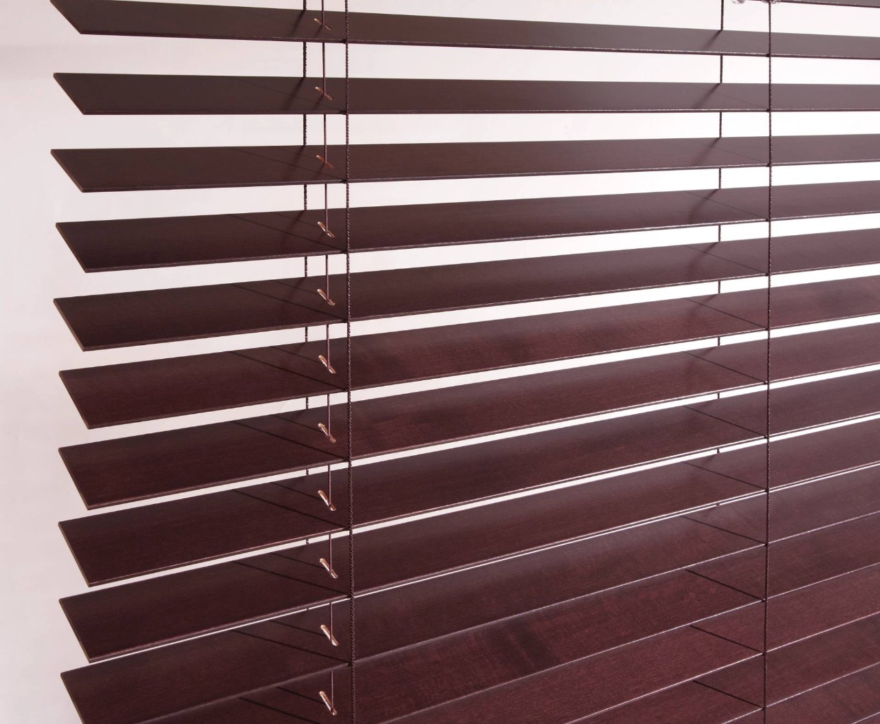 Hunter Douglas Parkland® Wood Blinds on a sidelight near O'Fallon, Missouri (MO)